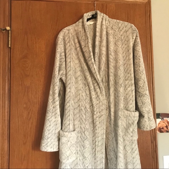 Target Intimates & Sleepwear Grey Bath Robe Poshmark